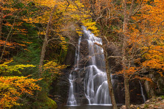 Autumn at Moss Glen Falls